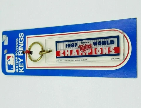 Minnesota Twins Vintage 1987 World Series Champions 5" Wide Lucite Keychain Cover