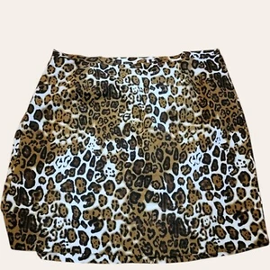 ALLISON WOODS  Leopard Print Skirt Plus Sz. 30W elastic back Mob wife  - Picture 1 of 6