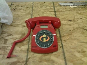 DISNEY THE INCREDIBLES COLLECTOR'S PHONE - Picture 1 of 7