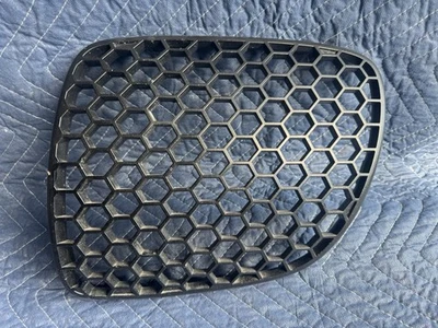 06-09 REJILLA SUPERIOR IZQUIERDA CONDUCTOR PONTIAC SOLSTICE GXP OEM NEGRO Foto 1 de 4