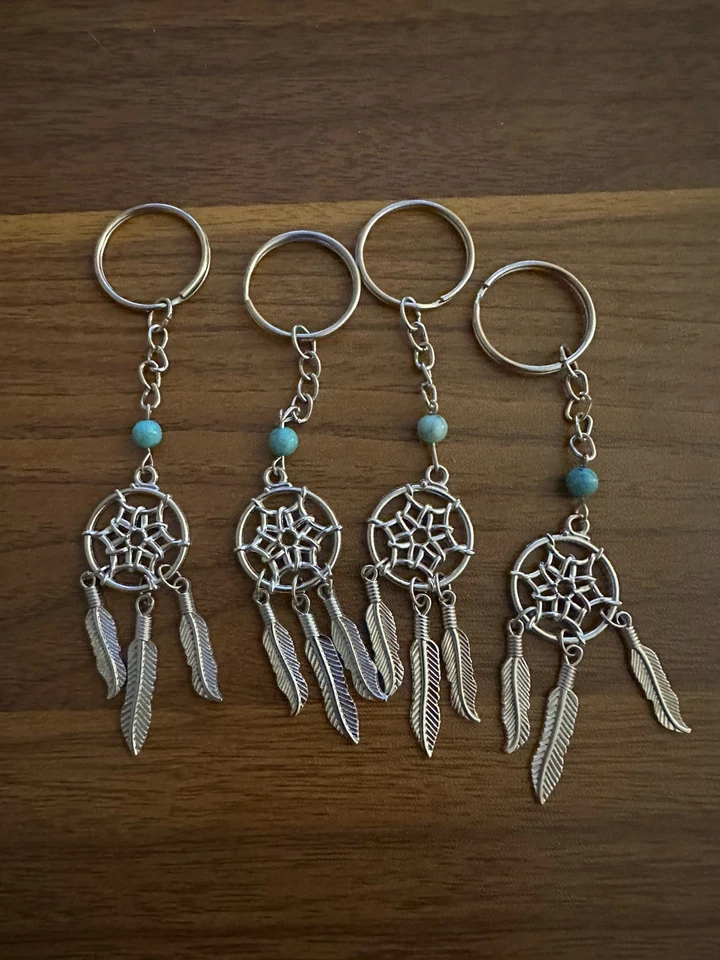Novo Conjunto de 4 Chaveiros Apanhador de Sonhos Chaveiro Tom Prata Penas de Contas Azuis - Imagem 1 de 1