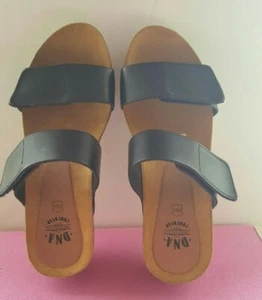 DNA ~ MIND ,BODY & SOLE footwear HASLEY TWO BAND CORK WEDGE- Black/COG 6.5-7 US - Picture 1 of 7