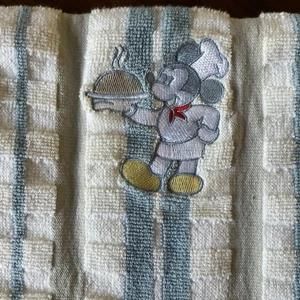 Asciugamano cucina Disney Topolino con Topolino come chef. Spogliato - Foto 1 di 4