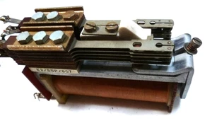 RELÉ TIPO GPO STROWGER 3000 CON BOBINA DE 10.000 OHMI - Imagen 1 de 2