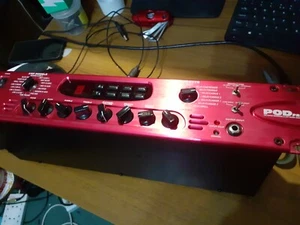 Unidad de rack de efectos múltiples para guitarra profesional Line 6 POD - Imagen 1 de 11