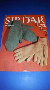 Sirdar Childs Gloves & Mittens Knitting Pattern 4191 - Picture 1 of 1