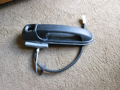 02 03 04 05 06 07 Liberty ручка задней двери ворота 2002 2003 2004 2005 2006 2007 - Изображение 1 из 4