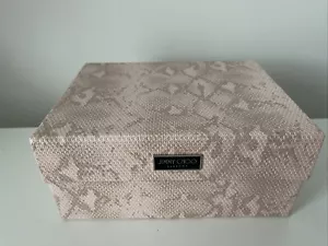 JIMMY CHOO Perfumes ROSA Piel de Serpiente Aspecto Tocador Caja Almacenamiento Bastante Femenino - Imagen 1 de 14