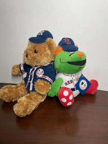 Rivals Boston Red Sox New York Yankees Plush Dolls 9.5” Wally And 10” Bear Cover