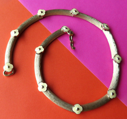 Girocollo collana Dior vintage firmato NOS Link smalto oro spazzolato e crema piccolo fiore