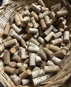 Lot Of 250 Natural Used Wine Corks Variety Recycle Upcycle Wedding - Picture 1 of 2