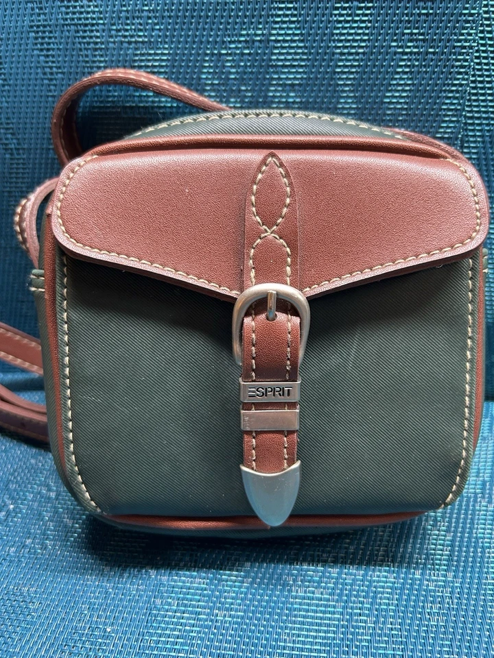 Mini Bandolera Vintage Esprit Verde y Marrón Imitación Cuero Hebilla Solapa Cartera Foto 1 de 4