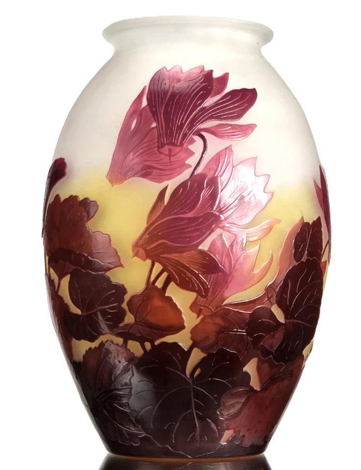 Emile Gallé Sublime Vase aux " Cyclamens " Pâte de Verre Gravé Art Nouveau Daum - Photo 1/4