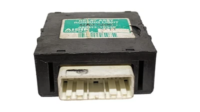 Módulo de control informático Corolla Matrix Vibe DRL 2003-2008 82810 02050 OEM Foto 1 de 3