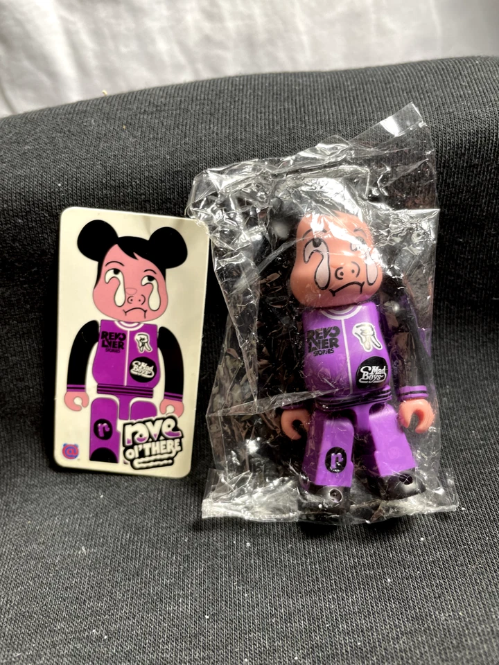 Medicom Be@rbrick Bearbrick 100% - СЕРИЯ 19 - СЕКРЕТНЫЕ "БЕЗУМНЫЕ МАЛЬЧИКИ" - НОВЫЕ - Кубрик - Изображение 1 из 1