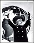 Photo originale vintage années 1970 CAROL CHANNING HELLO DOLLY ACTRICE