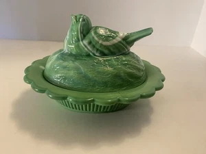 Plato de baratija de caramelo cubierto de pollito en nido pájaro escoria verde Mosser de colección - Imagen 1 de 6