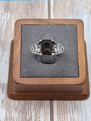 Anillo Vintage Plata Esterlina Cuarzo Ahumado Corte Esmeralda 925 Talla 10 Corazones Encaje Foto 1 de 4