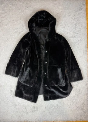 Milestone – Schwarze Kunstfelljacke mit Kapuze Wendejacke (beidseitig tragbar) - Bild 1 von 4