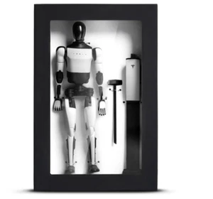 Tesla Bot Action Figure Robot IN HAND BRAND NEW - SHIPS SAME DAY + FAST SHIP - Picture 1 of 2