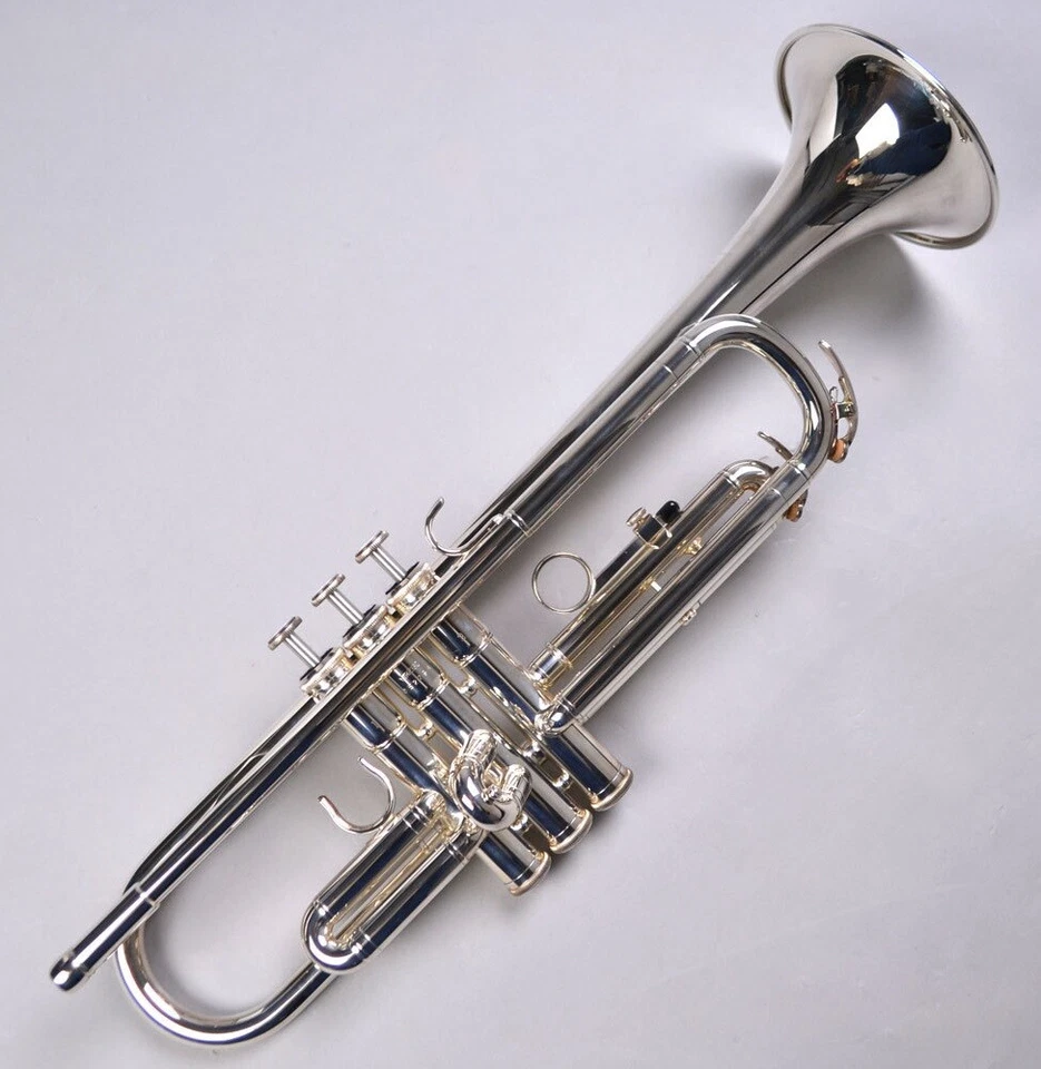 YAMAHA Standard Trumpet B flat Silver plated finish YTR-2330S Expedited Shipping - Image 1 of 1