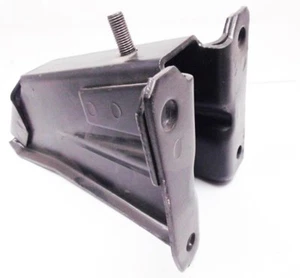 Motorhalter links alle LADA NIVA 2121, 21214,21213 ohne ABS / 2121-1001006 - Bild 1 von 1