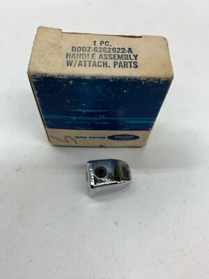 Nuevo de Lote Antiguo 1970 1971 1972 Ford Maverick Asiento Delantero Trasero Cierre Palanca Perilla D0Dz-6262622-A Foto 1 de 4