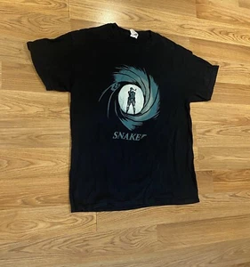 Metal Gear Solid Shirt Video Game Snake Graphic Men’s Size Large - Picture 1 of 10