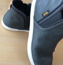 teva willow chelsea boot