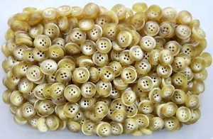 15mm 24L Golden Yellow Warm Cream Soft Brown Swirl 4 Hole Polished Buttons Q771 - Picture 1 of 1