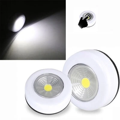 LUCE LED A BATTERIA AAA FARETTO CON ADESIVO STICK ARMADIO OFFICINA BIANCO CASA - Immagine 1 di 3