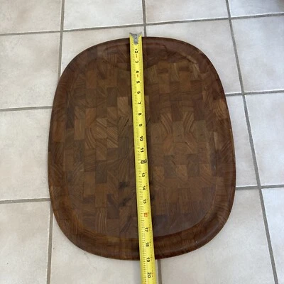 Tabla de cortar ovalada de madera maciza Dansk 19"x15" vintage Foto 1 de 4