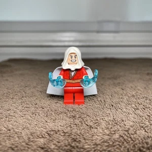 LEGO DC Super Heroes Shazam - White hood Spongy Cape sh0592 Minifigure 2019 - Picture 1 of 11