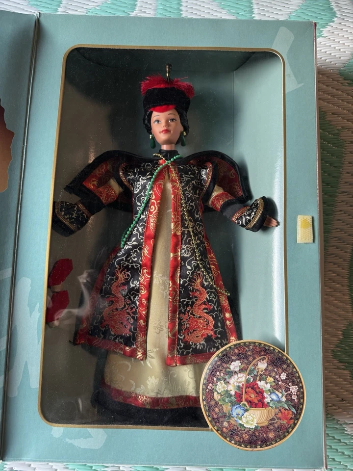 Empress Chinese 1996 Barbie Great Eras edición de coleccionista #16708 de Mattel en caja original Foto 1 de 4