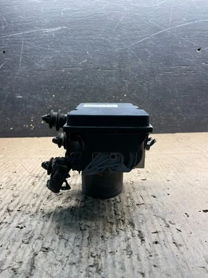 2009 to 2010 Audi A4 A5 ABS Anti-Lock Brake Pump 8k0907379af OEM U9522 DG - Image 1 of 4