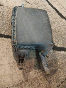 2008 - 2012 CHEVROLET MALIBU Air Cleaner Filter Box Housing Assembly 3.6L - Picture 1 of 6