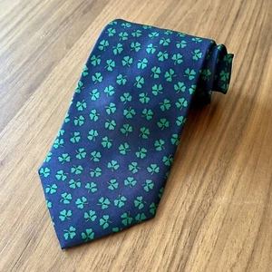 Alynn Irish Necktie Erin Go Bragh! Kelly Green Clovers Silk St Patrick USA Made - Bild 1 von 5