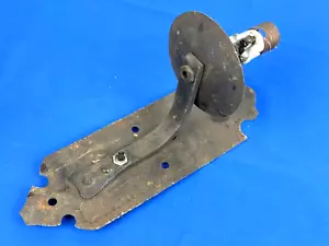 Aplique de hierro forjado C.1930, placa posterior 11" x 3 1/2", interruptor de trabajo - Imagen 1 de 12