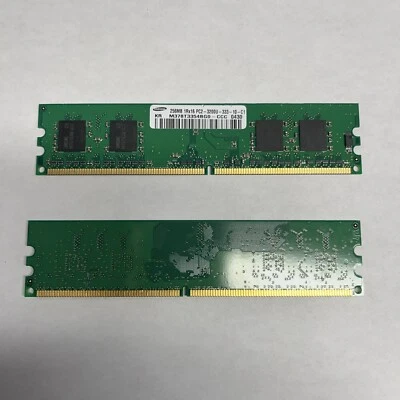 Samsung 256 MB RAM 333 MHz DDR2 M378T3354BG0-CCC PC2-3200U-333-10-C1 - Immagine 1 di 2