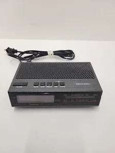 Realistic Chronomatic 162 Fm am Alarm Clock Radio Tested With Cord - Picture 1 of 8