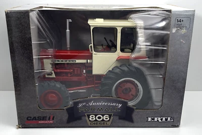 ERTL - 50th Anniversary - Farmall 806 Diesel - 1:16 Scale - Image 1 of 4