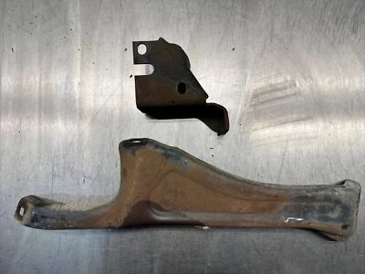 1989-1991 Chevrolet Suburban V1500 Front Left Bumper Brackets OEM Foto 1 de 4