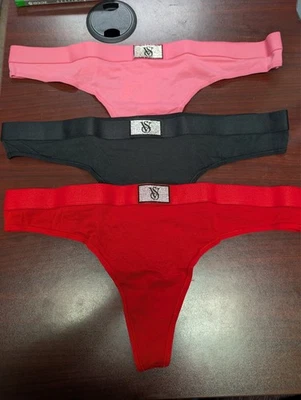 Victoria's Secret Panty Lote De 3 Logo Algodón Brillo Parche Panty Rojo Negro XXL NUEVO CON ETIQUETAS Foto 1 de 4