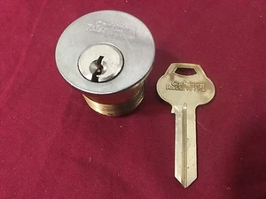Cilindro amortiguado Corbin Russwin 1/8" con llave en blanco - cerrajero - Imagen 1 de 4
