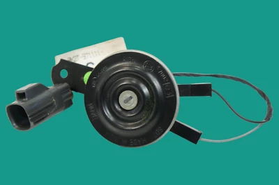 2009 - 2015 JAGUAR XF XFR XFR-S - HORN ALARM SIREN OEM 8X23-13832 / 8x2t-971111 - Image 1 of 4