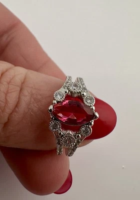 Bomb вечеринки родия покрытием CZ рубин кольцо искатели держатели, размер 7, новый с Ярлыками - Изображение 1 из 4