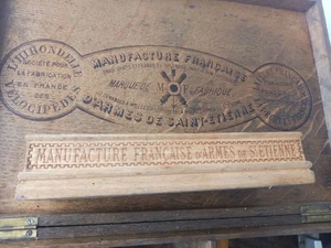 Boîte MANUFACTURE FRANÇAISE D'ARMES DE SAINT ÉTIENNE 19ème Collection RARE !!! - Imagen 1 de 20