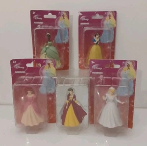 New Old Stock ~ 5 Vintage Disney Prinzessin Figuren Lot 2" groß Tasse/Kuchen Topper Rarität - Bild 1 von 15