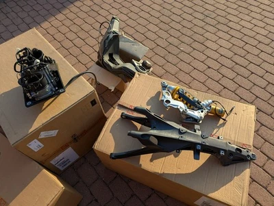 1x Ducati Panigale V2 1199 1299 S R rear frame rear 47130253a rear frame rack - Image 1 of 4