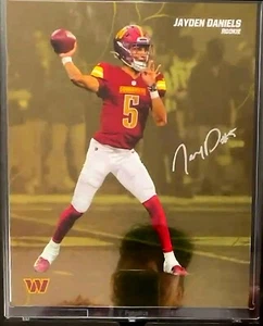 Jayden Daniels 2024 Fanatics Under Wraps NFL Emanates Auto Gold /50 - Picture 1 of 3